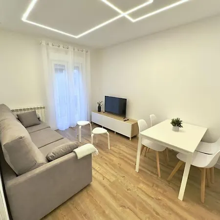 Vivienda Centrica Junto Al Museo 아파트